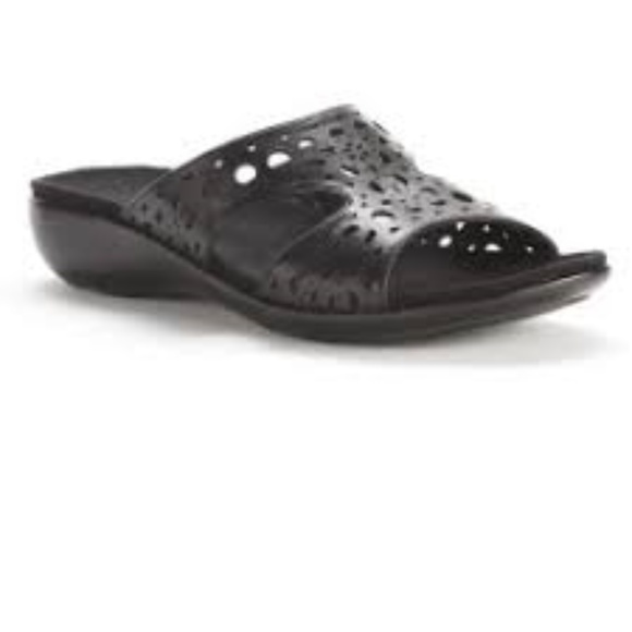 croft & barrow Shoes Croft Barrow Black Cutout Womens 85 Sandals